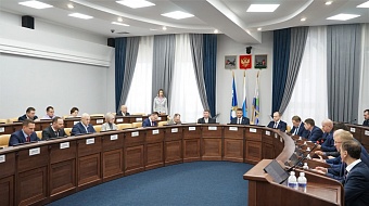 Десять вопросов рассмотрели депутаты на первом в 2023 году заседании Думы Иркутска