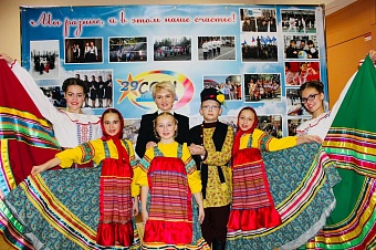 Ансамбль народного танца иркутской школы №29 занял три призовых места в международном конкурсе