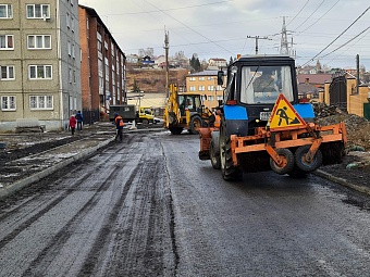 В предместье Рабочее заканчивается плановый ремонт дорог