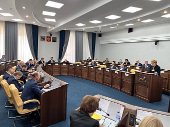 Депутаты Думы Иркутска единогласно приняли отчет мэра города Руслана Болотова о работе администрации в 2022 году 
