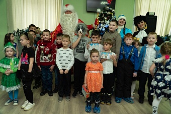 Ряд праздничных мероприятий к Новому году организовали депутаты Думы по Ленинскому округу